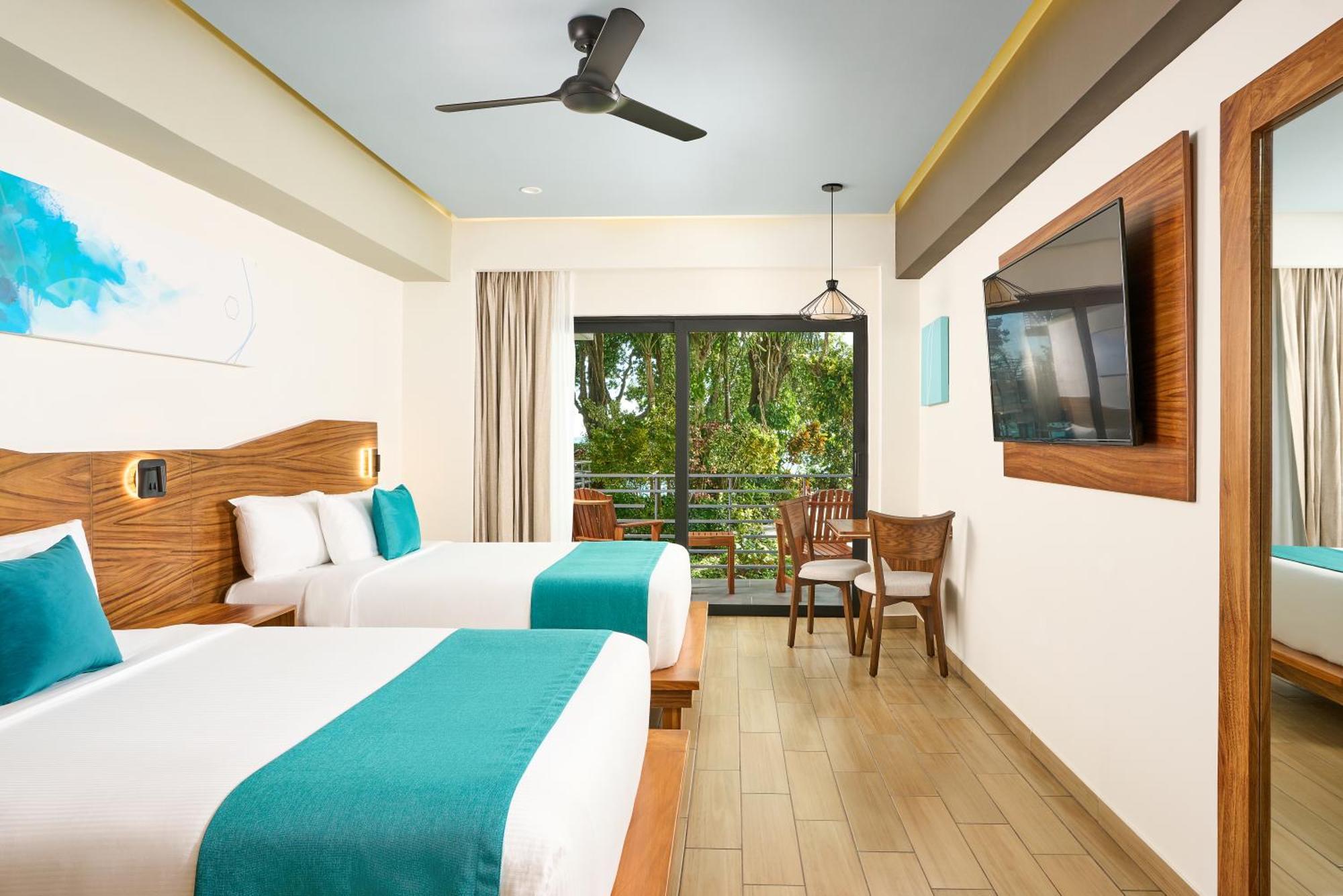 בקאלאר Cristalino Lagoon Front Hotel, Restaurant & Spa מראה חיצוני תמונה