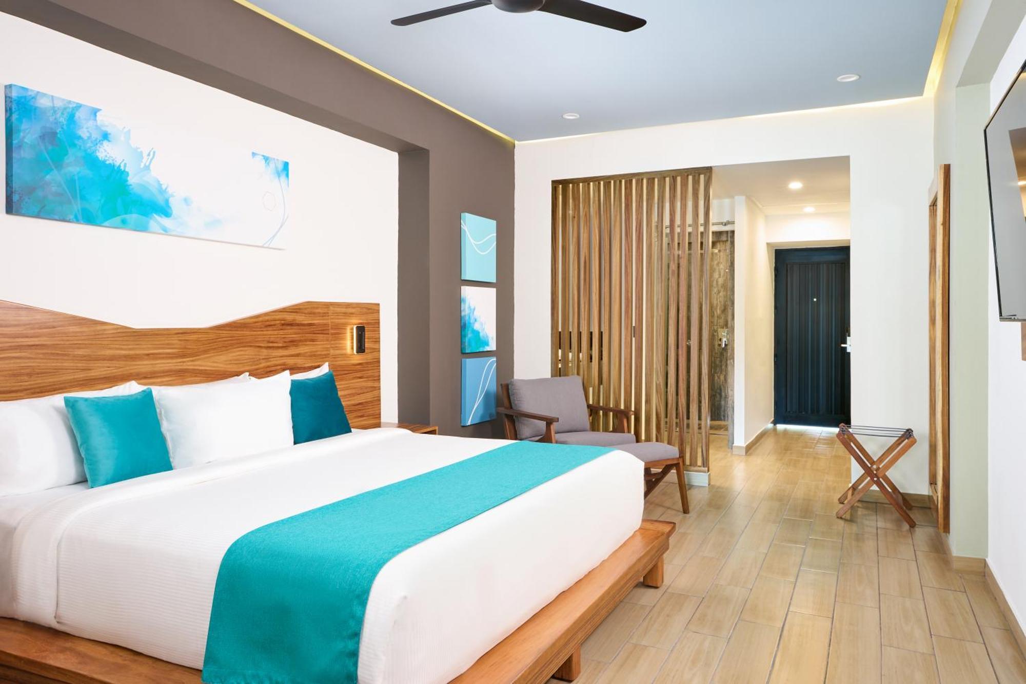 בקאלאר Cristalino Lagoon Front Hotel, Restaurant & Spa מראה חיצוני תמונה