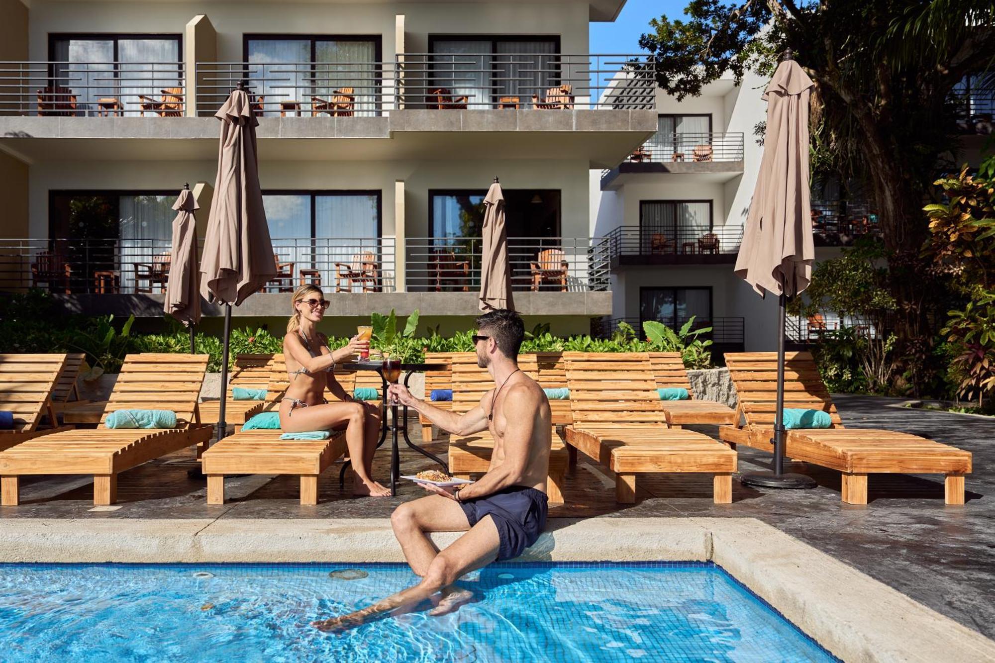 בקאלאר Cristalino Lagoon Front Hotel, Restaurant & Spa מראה חיצוני תמונה